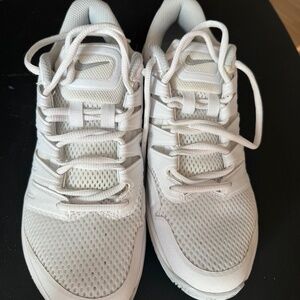 Nike women’s Air Zoom Prestige